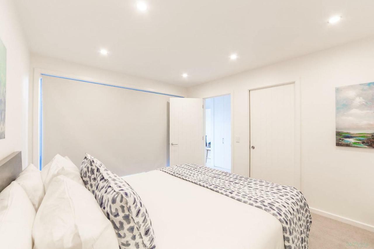 Executive Living In Bluewater - 3 Bedroom Apartment ควีนส์ทาวน์ ภายนอก รูปภาพ
